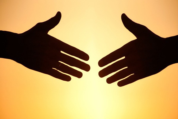 公司積極參與精準扶貧活動，捐款10萬元